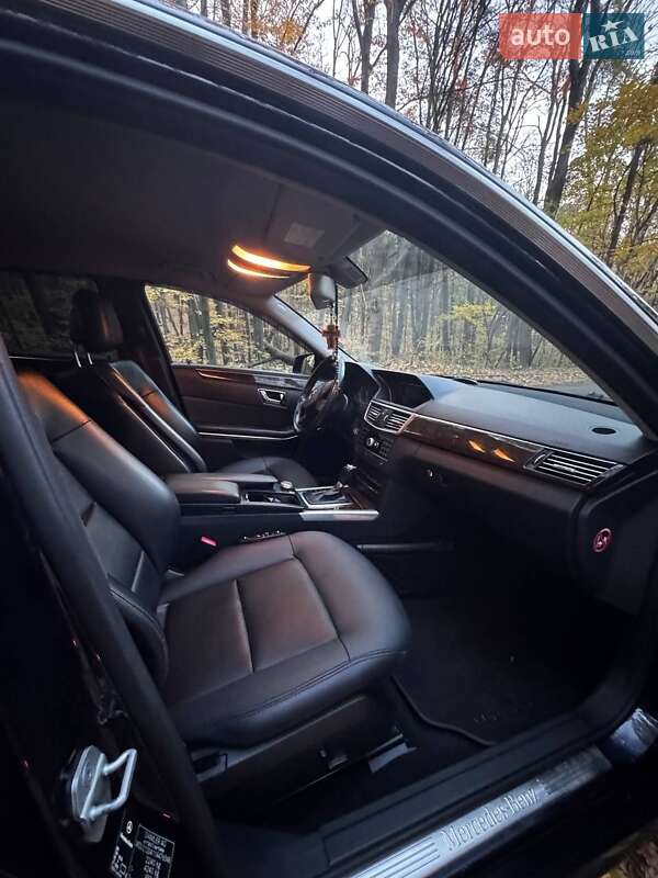Седан Mercedes-Benz E-Class 2011 в Киеве фото 4 Седан Mercedes-Benz E-Class 2011 в Киеве