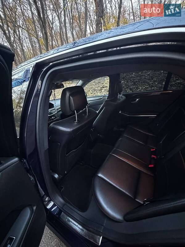 Седан Mercedes-Benz E-Class 2011 в Киеве фото 5 Седан Mercedes-Benz E-Class 2011 в Киеве
