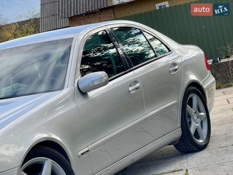 Седан Mercedes-Benz E-Class 2004 в Межгорье фото 23 Седан Mercedes-Benz E-Class 2004 в Межгорье