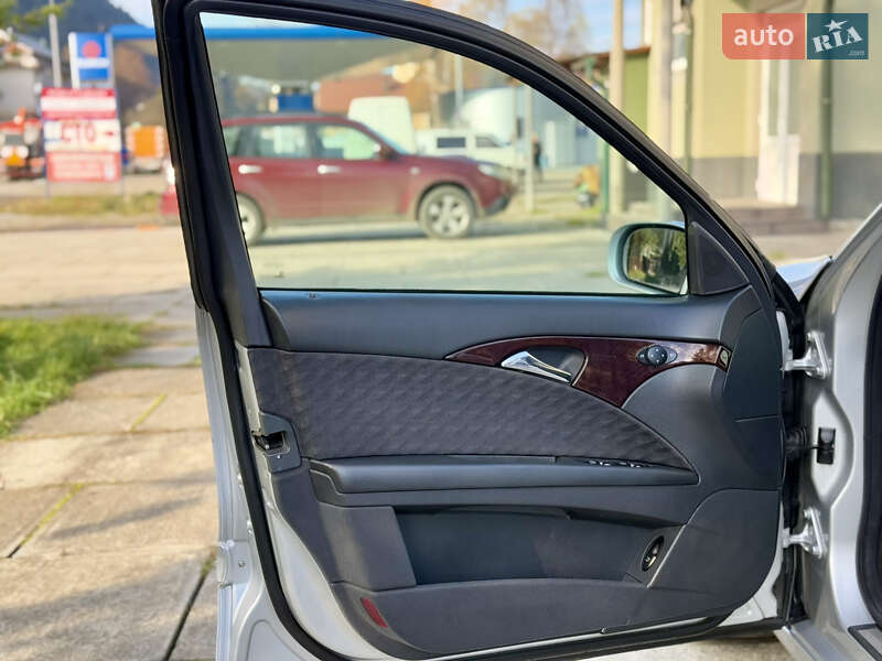 Седан Mercedes-Benz E-Class 2004 в Межгорье фото 53 Седан Mercedes-Benz E-Class 2004 в Межгорье