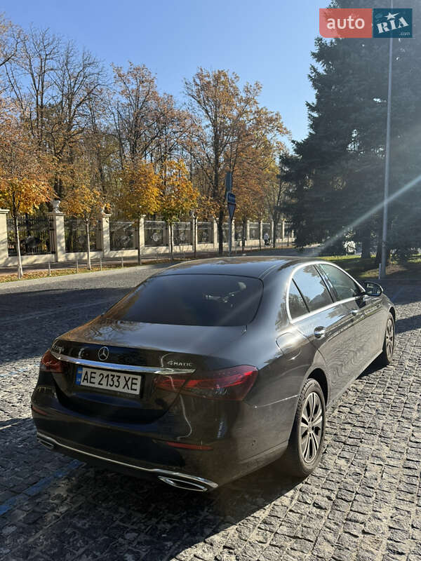 Седан Mercedes-Benz E-Class 2023 в Дніпрі