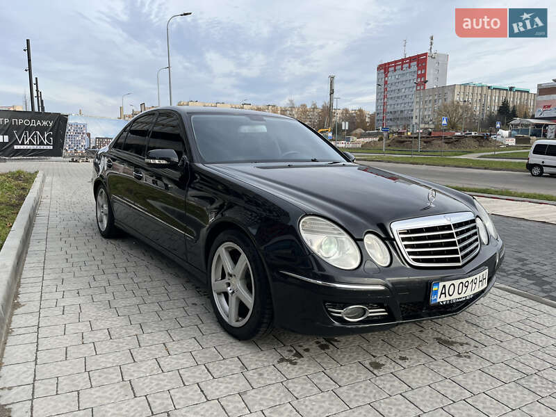 Седан Mercedes-Benz E-Class 2006 в Львові