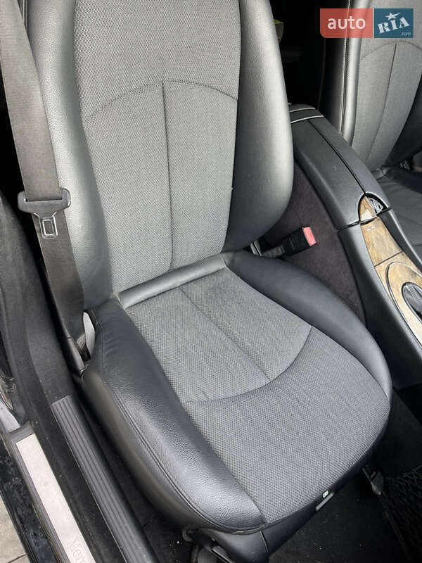 Седан Mercedes-Benz E-Class 2006 в Львові