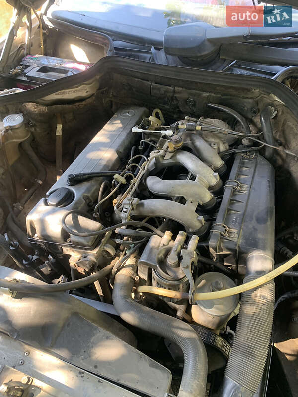 Седан Mercedes-Benz E-Class 1987 в Черновцах фото 10 Седан Mercedes-Benz E-Class 1987 в Черновцах