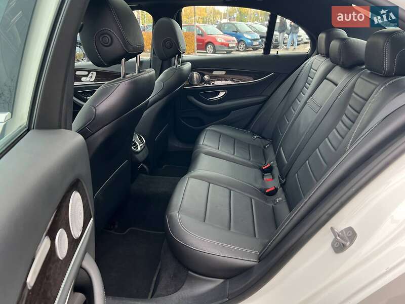Седан Mercedes-Benz E-Class 2016 в Києві фото 12 Седан Mercedes-Benz E-Class 2016 в Києві