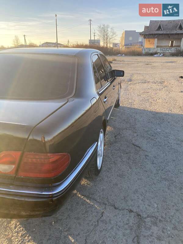 Седан Mercedes-Benz E-Class 1998 в Ивано-Франковске
