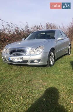 Седан Mercedes-Benz E-Class 2006 в Виноградове