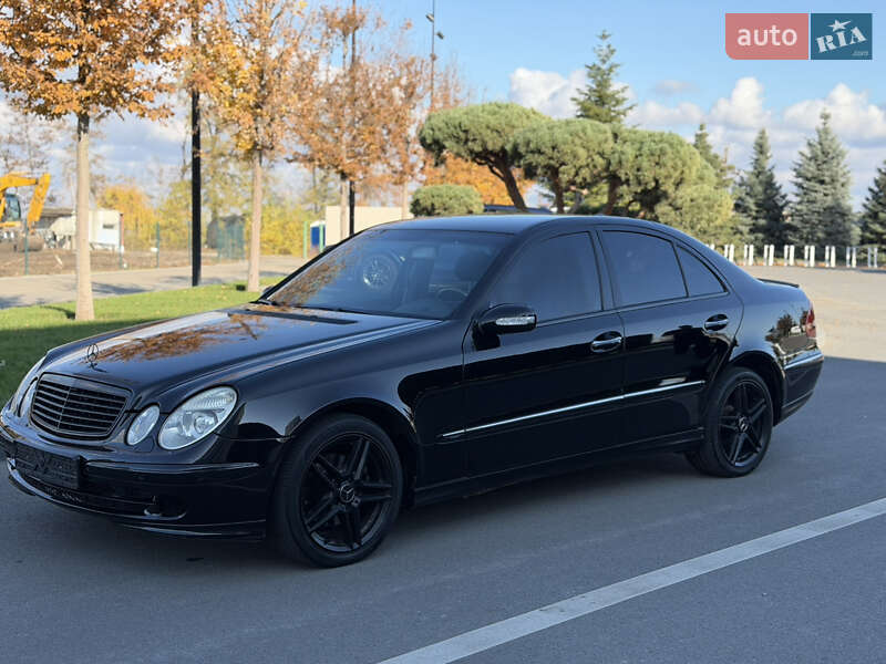 Седан Mercedes-Benz E-Class 2004 в Дніпрі