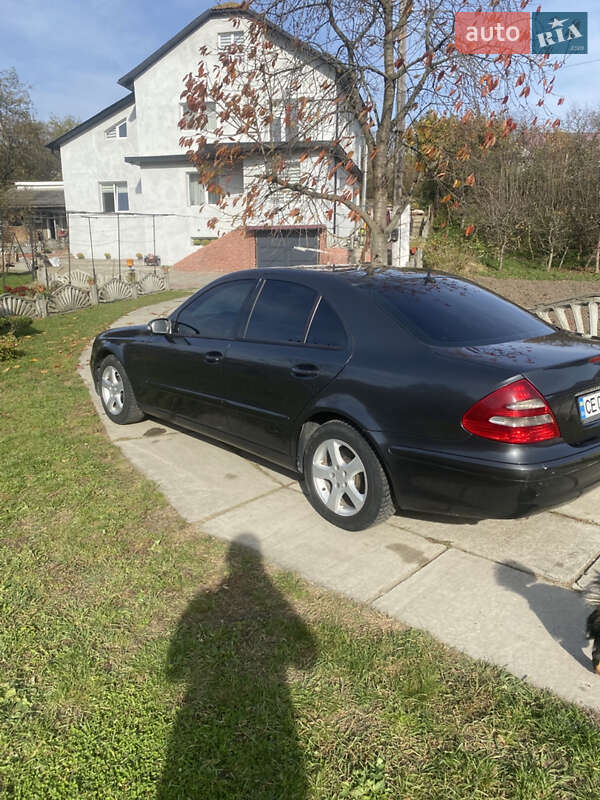 Седан Mercedes-Benz E-Class 2004 в Кицмани фото 4 Седан Mercedes-Benz E-Class 2004 в Кицмани