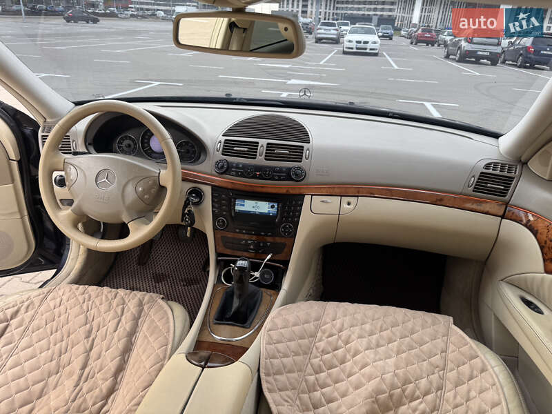 Седан Mercedes-Benz E-Class 2003 в Киеве фото 14 Седан Mercedes-Benz E-Class 2003 в Киеве