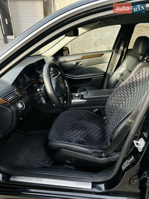 Седан Mercedes-Benz E-Class 2012 в Киеве фото 8 Седан Mercedes-Benz E-Class 2012 в Киеве