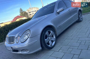 Седан Mercedes-Benz E-Class 2002 в Виноградове