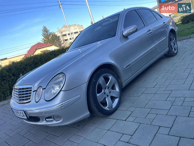 Mercedes-Benz E-Class 2002