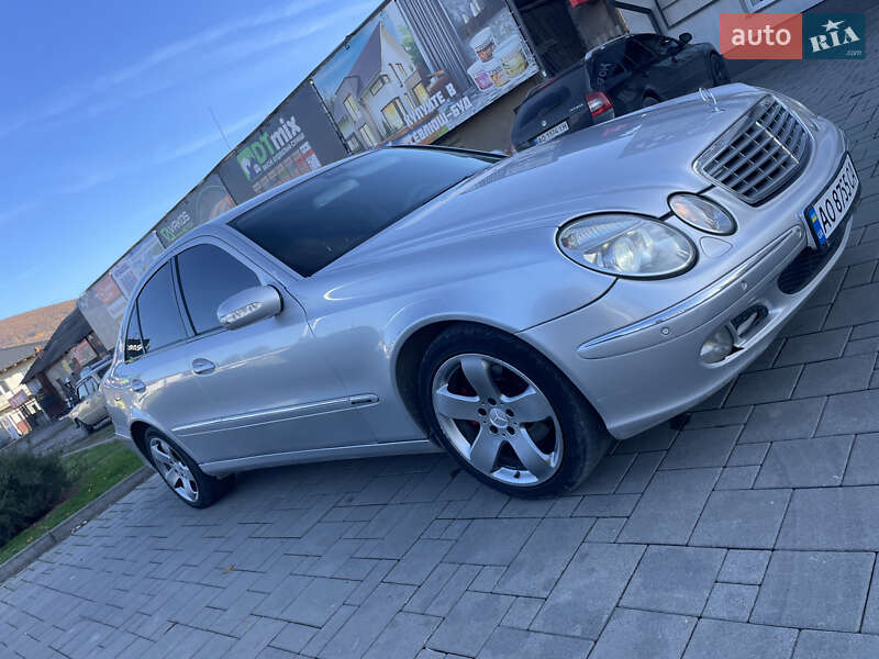 Седан Mercedes-Benz E-Class 2002 в Виноградове фото 6 Седан Mercedes-Benz E-Class 2002 в Виноградове
