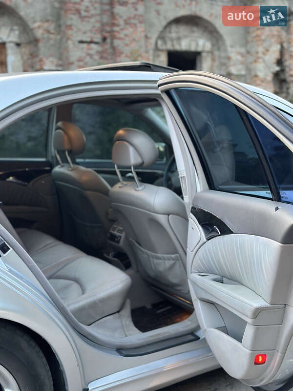 Седан Mercedes-Benz E-Class 2002 в Борщеві