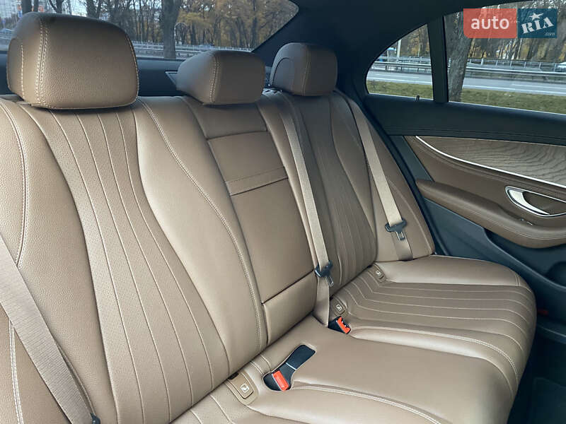 Седан Mercedes-Benz E-Class 2021 в Киеве фото 45 Седан Mercedes-Benz E-Class 2021 в Киеве