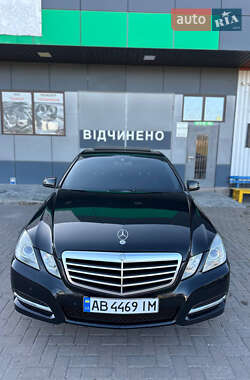Седан Mercedes-Benz E-Class 2011 в Виннице