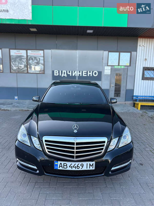 Mercedes-Benz E-Class 2011