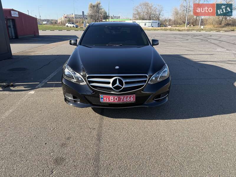 Седан Mercedes-Benz E-Class 2014 в Києві