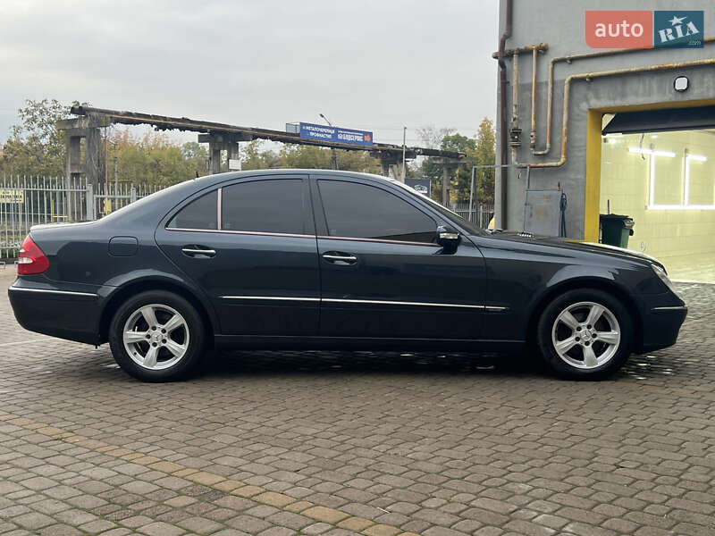 Седан Mercedes-Benz E-Class 2005 в Ивано-Франковске