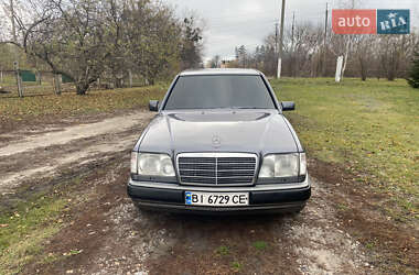 Седан Mercedes-Benz E-Class 1988 в Чутовому