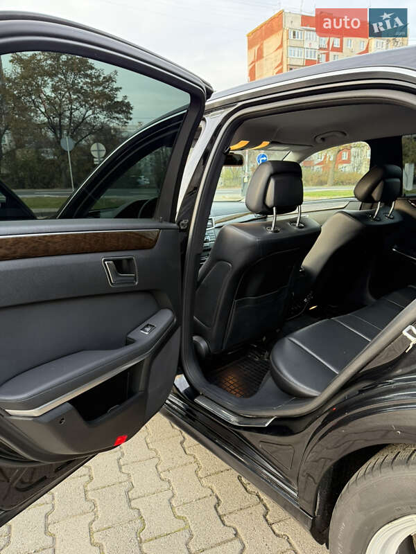 Седан Mercedes-Benz E-Class 2011 в Чернівцях фото 14 Седан Mercedes-Benz E-Class 2011 в Чернівцях