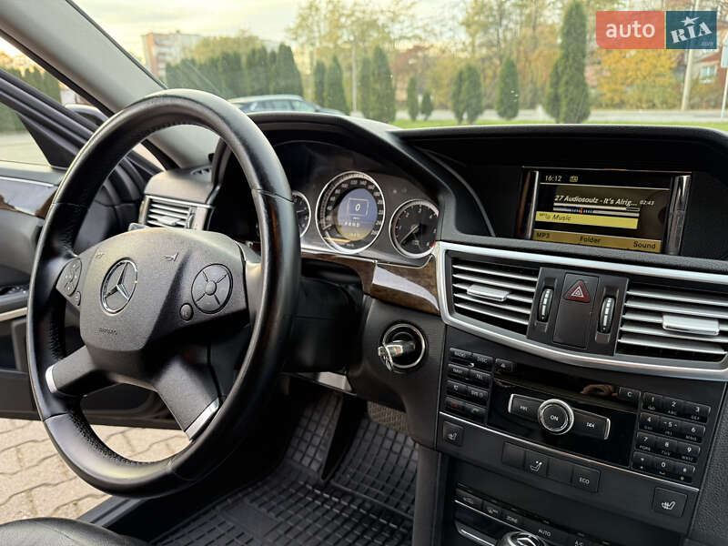 Седан Mercedes-Benz E-Class 2011 в Чернівцях фото 19 Седан Mercedes-Benz E-Class 2011 в Чернівцях