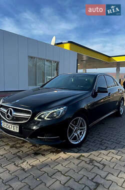 Седан Mercedes-Benz E-Class 2014 в Черновцах