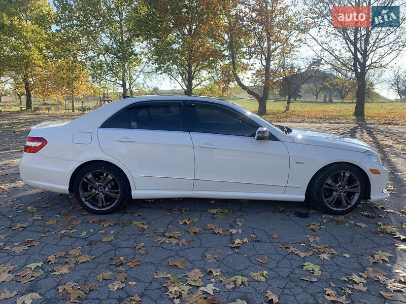 Седан Mercedes-Benz E-Class 2011 в Новій Одесі