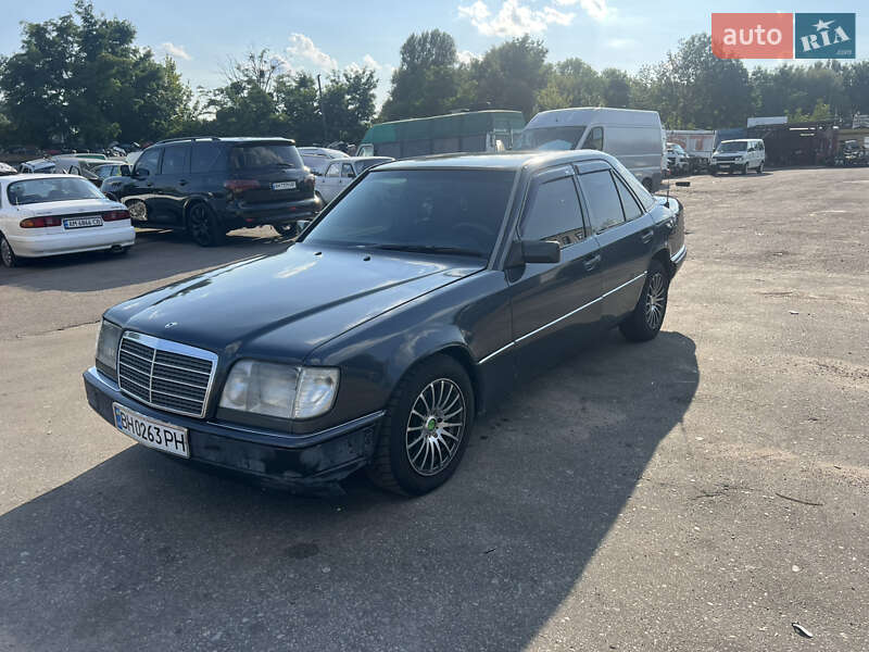 Седан Mercedes-Benz E-Class 1994 в Житомире