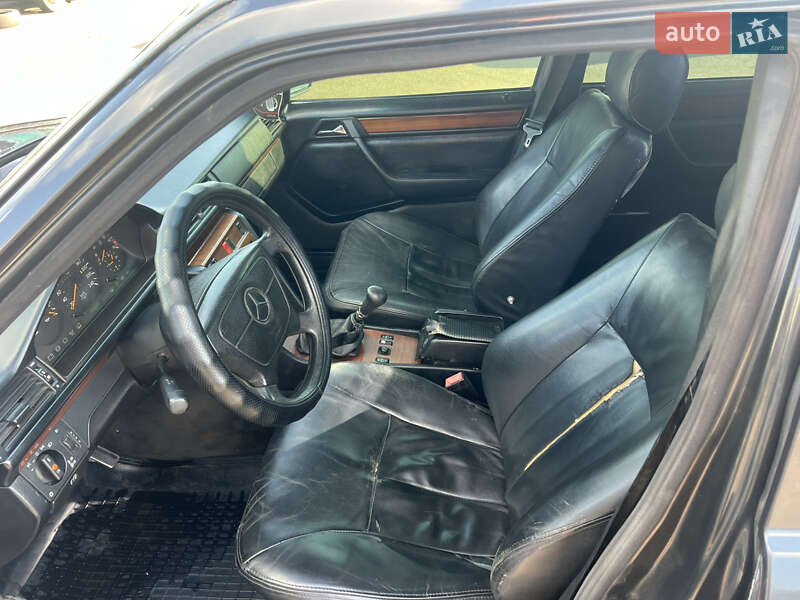 Седан Mercedes-Benz E-Class 1994 в Житомирі