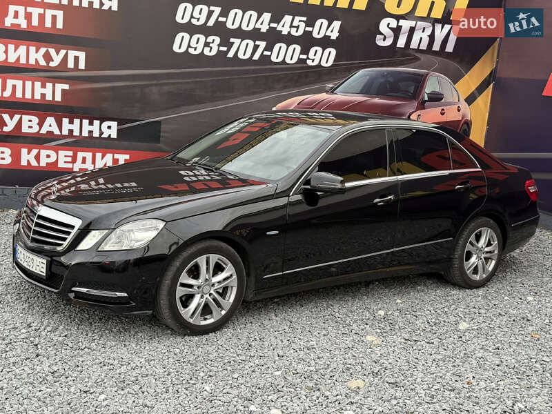 Седан Mercedes-Benz E-Class 2012 в Стрые