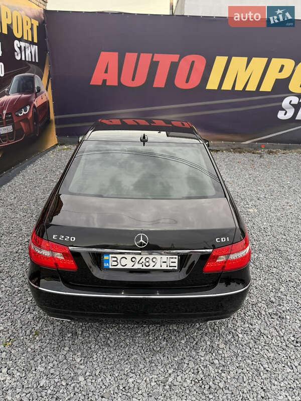 Седан Mercedes-Benz E-Class 2012 в Стрые