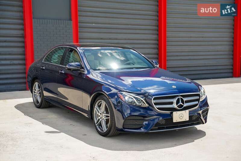 Седан Mercedes-Benz E-Class 2018 в Львове