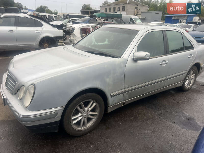 Седан Mercedes-Benz E-Class 2000 в Житомире фото 4 Седан Mercedes-Benz E-Class 2000 в Житомире