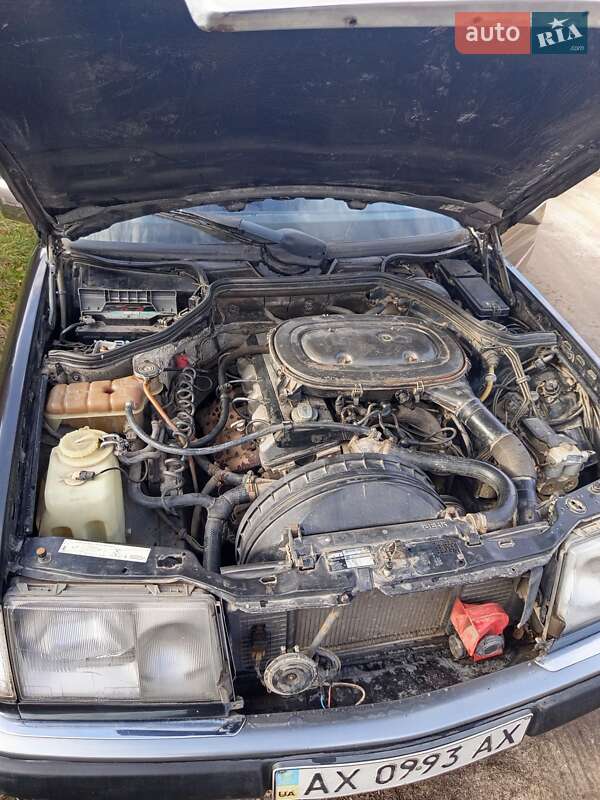 Седан Mercedes-Benz E-Class 1992 в Харькове