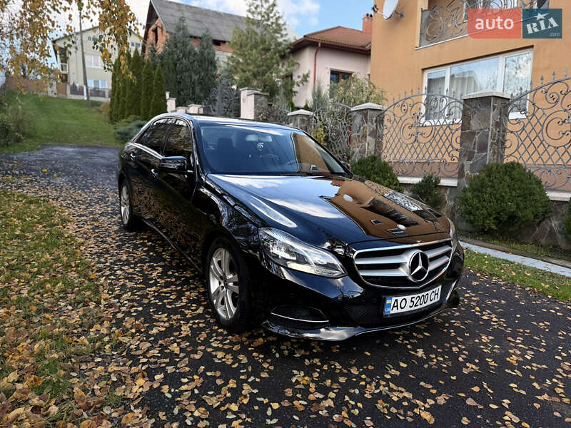 Седан Mercedes-Benz E-Class 2015 в Іршаві