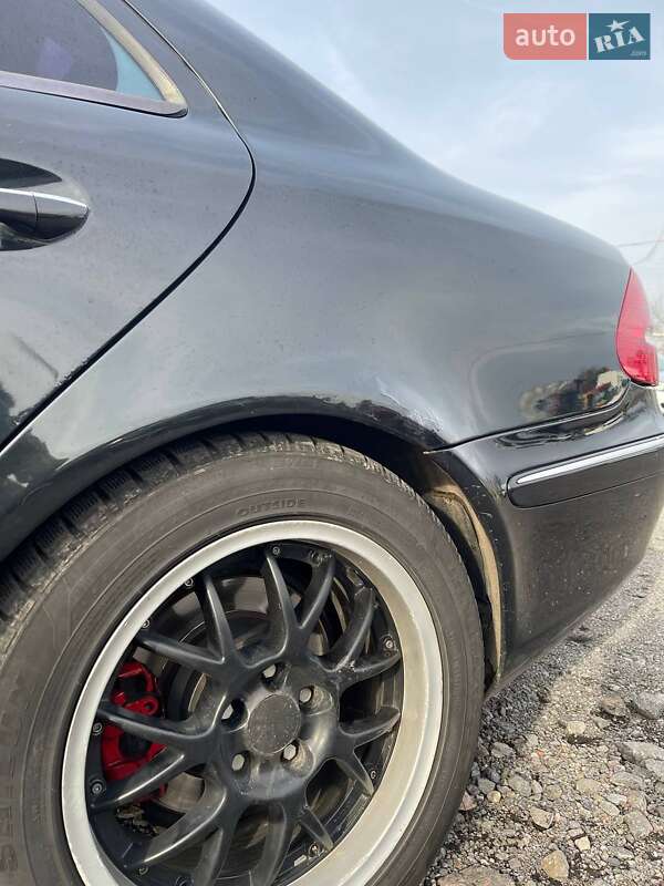 Седан Mercedes-Benz E-Class 2002 в Ужгороде