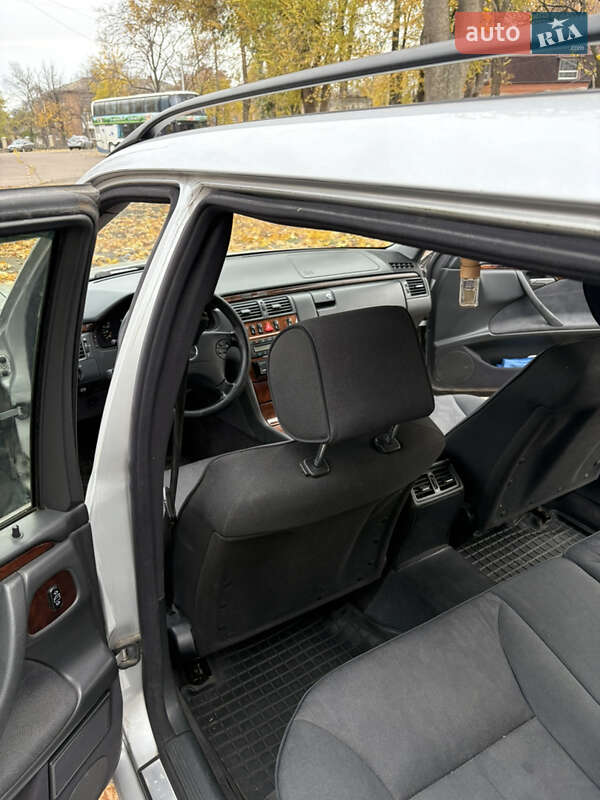 Универсал Mercedes-Benz E-Class 2001 в Черкассах