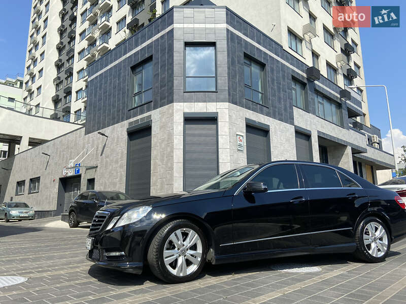 Седан Mercedes-Benz E-Class 2012 в Києві фото 5 Седан Mercedes-Benz E-Class 2012 в Києві