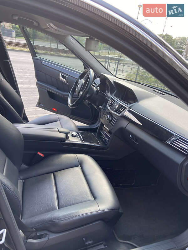 Седан Mercedes-Benz E-Class 2012 в Києві фото 7 Седан Mercedes-Benz E-Class 2012 в Києві