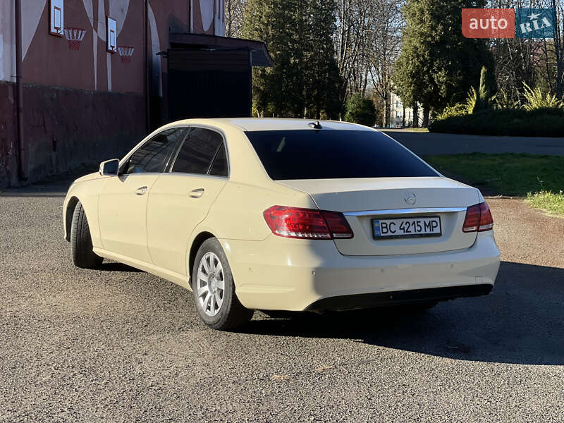 Седан Mercedes-Benz E-Class 2014 в Бурштині