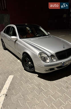Седан Mercedes-Benz E-Class 2002 в Тернополі