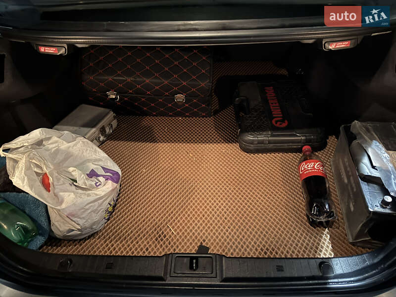 Седан Mercedes-Benz E-Class 2002 в Тернополі фото 18 Седан Mercedes-Benz E-Class 2002 в Тернополі