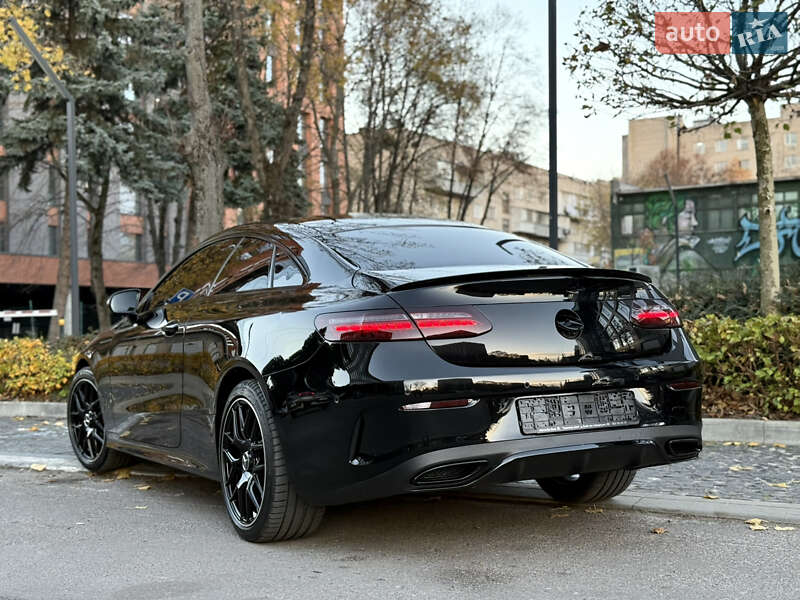 Купе Mercedes-Benz E-Class 2020 в Львове