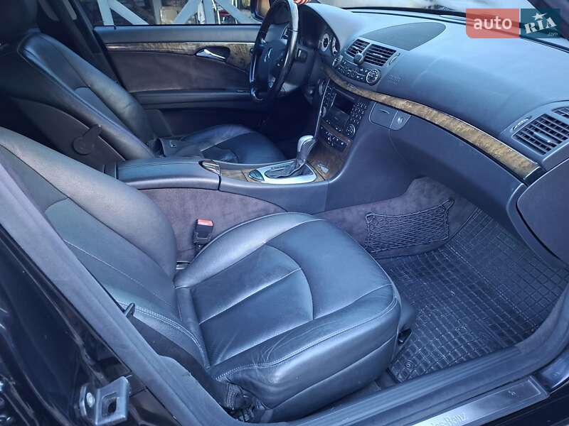 Седан Mercedes-Benz E-Class 2006 в Ивано-Франковске