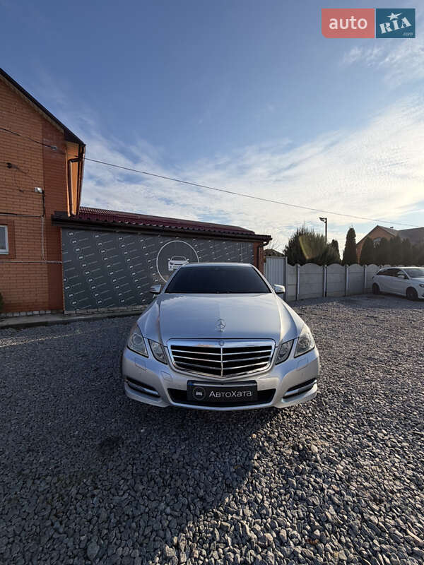 Седан Mercedes-Benz E-Class 2010 в Дергачах фото 2 Седан Mercedes-Benz E-Class 2010 в Дергачах