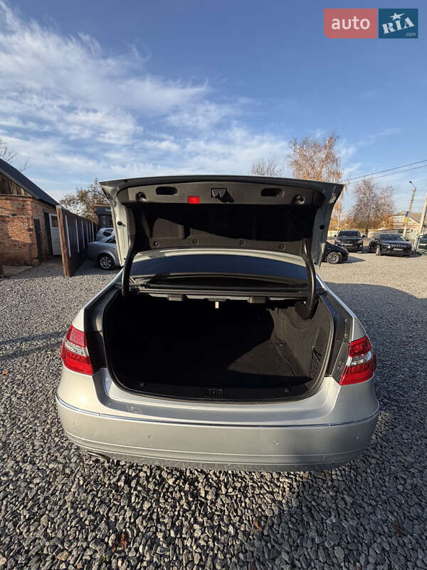Седан Mercedes-Benz E-Class 2010 в Дергачах фото 6 Седан Mercedes-Benz E-Class 2010 в Дергачах