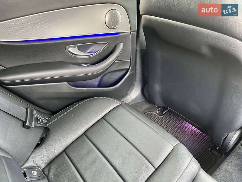 Седан Mercedes-Benz E-Class 2016 в Киеве
