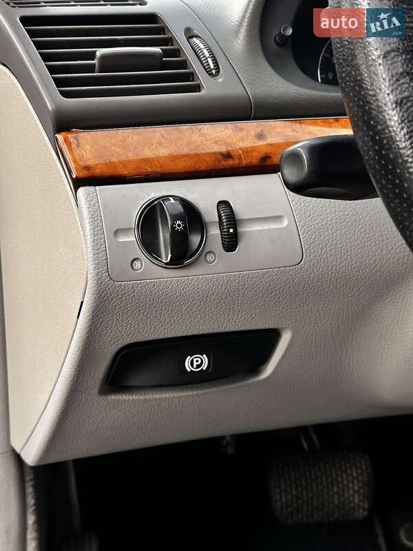 Седан Mercedes-Benz E-Class 2002 в Рівному фото 31 Седан Mercedes-Benz E-Class 2002 в Рівному